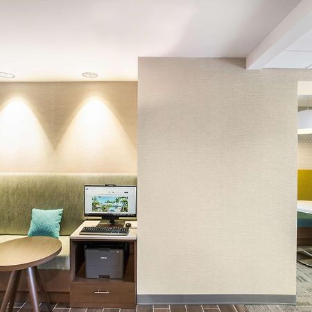 Hampton Inn & Suites Houghton Exteriér fotografie