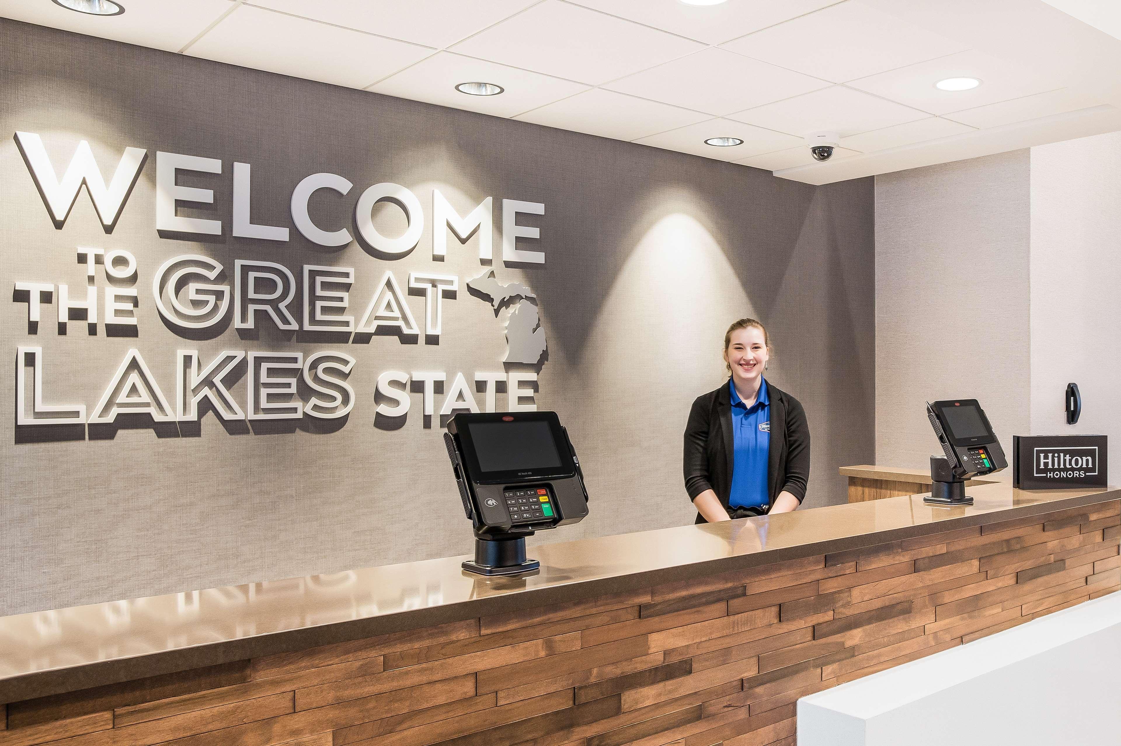 Hampton Inn & Suites Houghton Exteriér fotografie