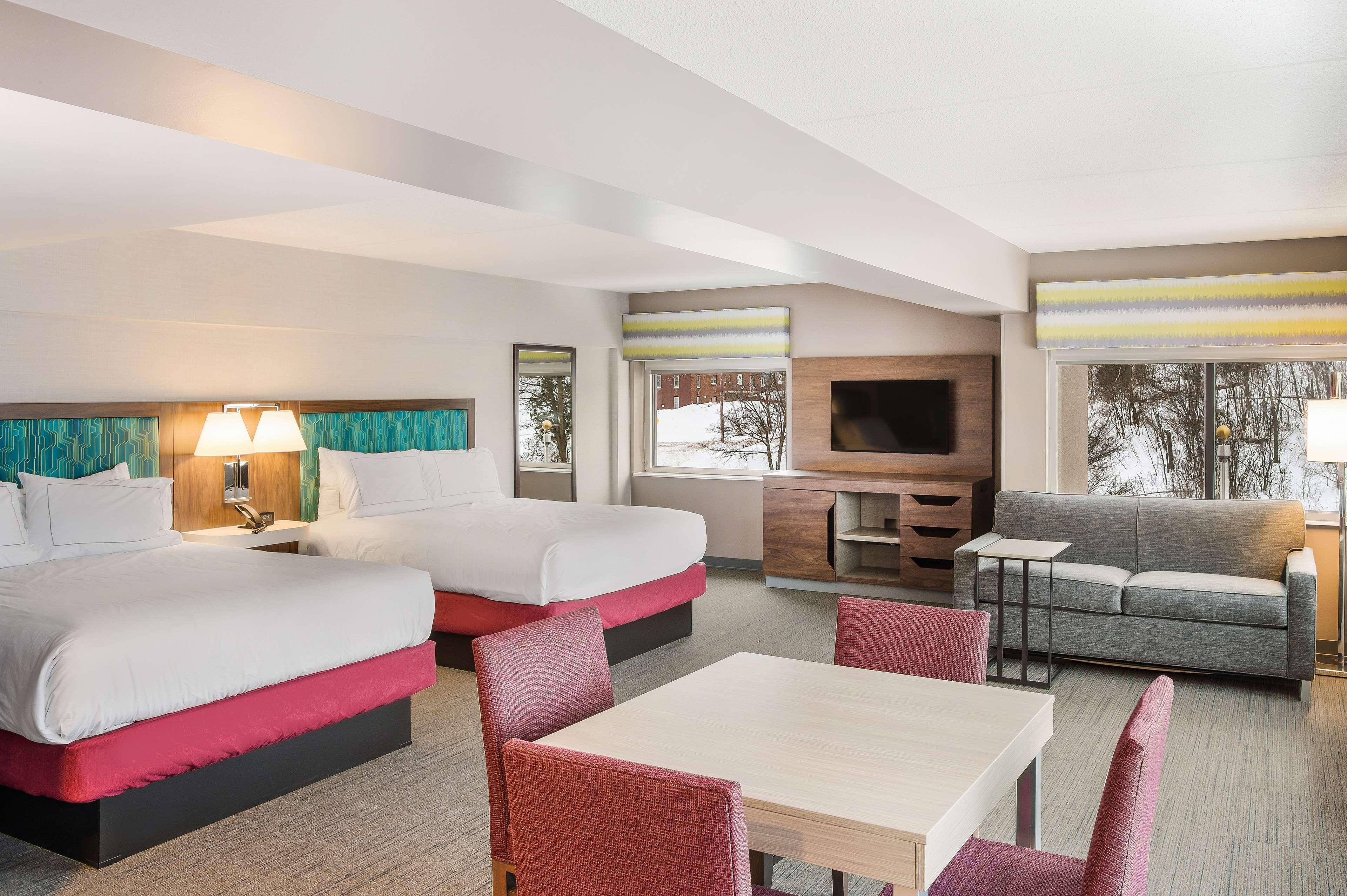 Hampton Inn & Suites Houghton Exteriér fotografie